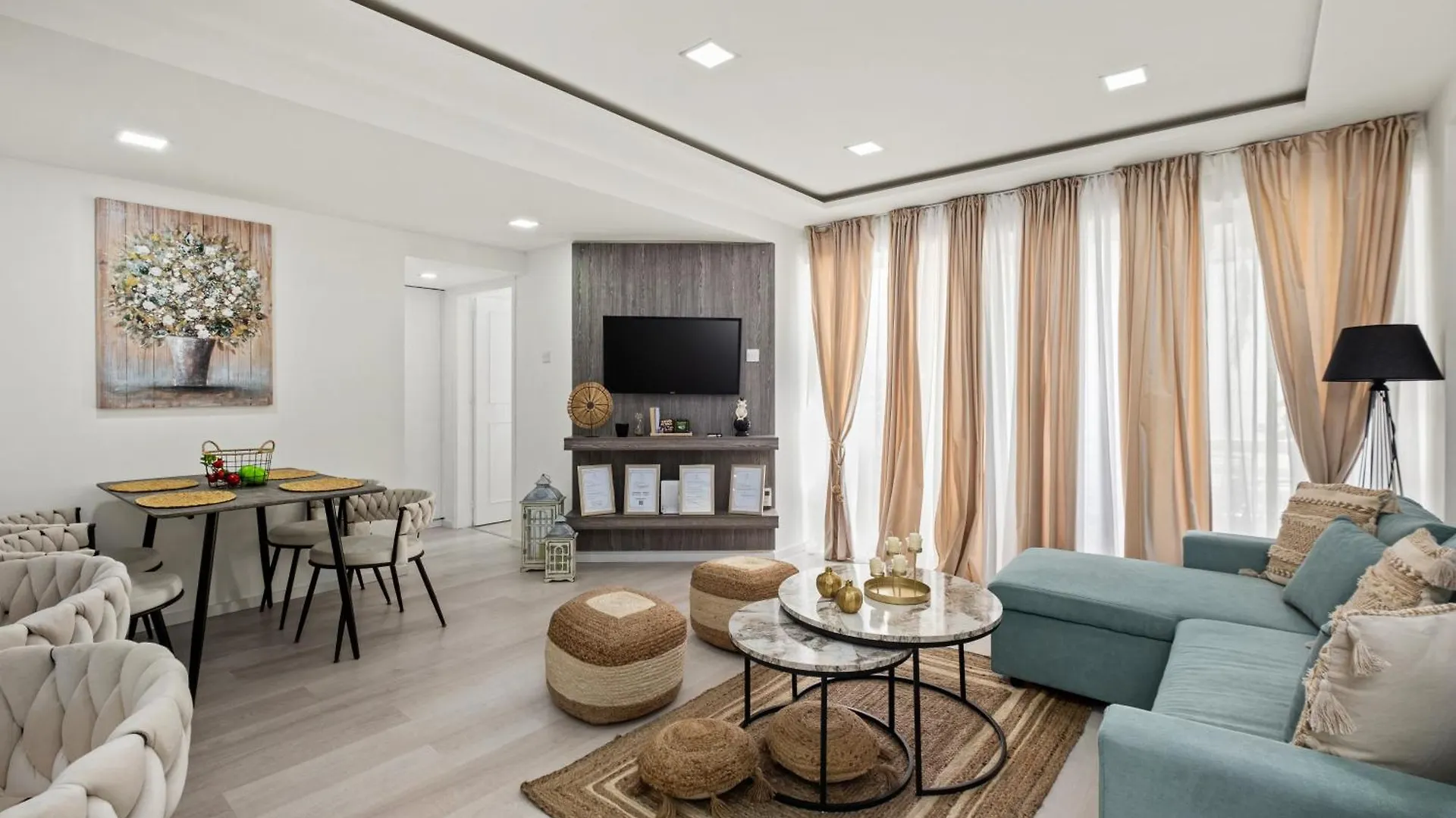Lazuli Beachfront Apartment 253 Larnaca